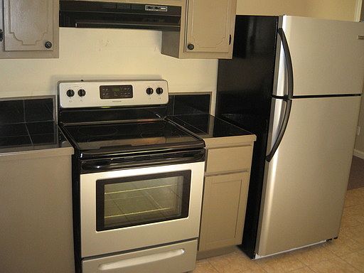 2nd image of 4009 Camellia Dr APT A