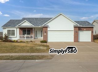 5880 Joshua St, Bettendorf, IA 52722
