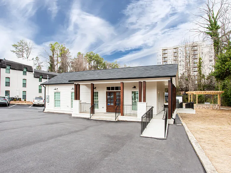 Parkside Sandy Springs — Photo 2
