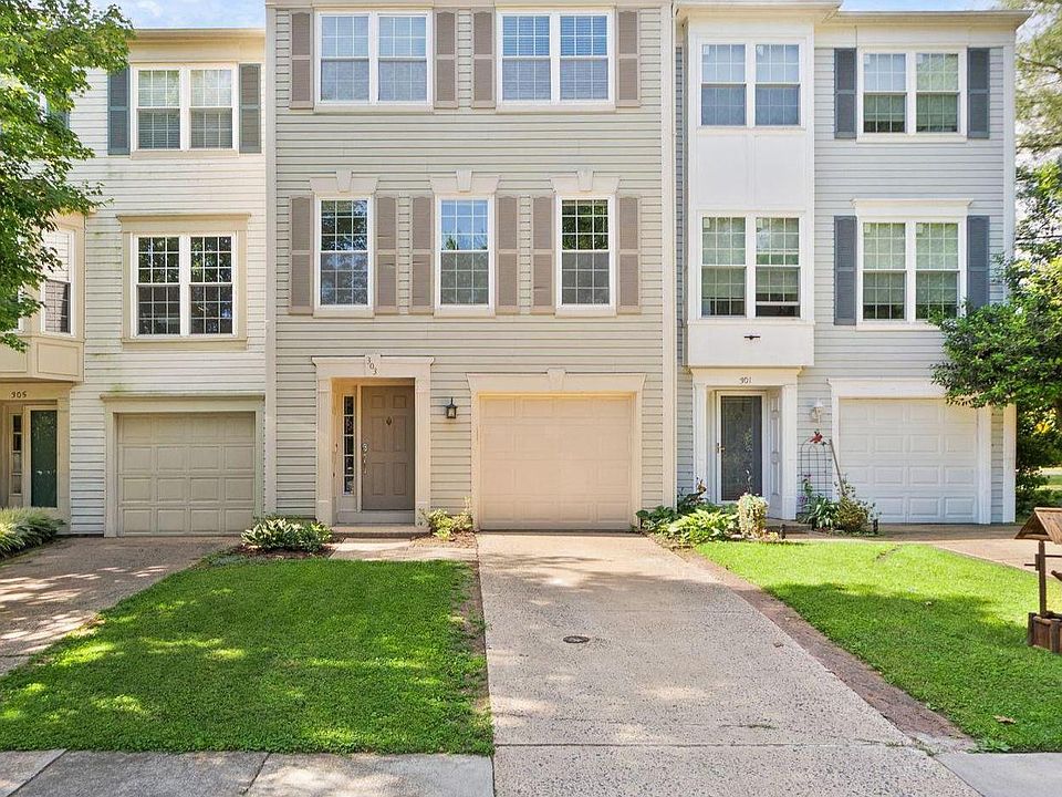1st image of 303 Barnfield Sq NE