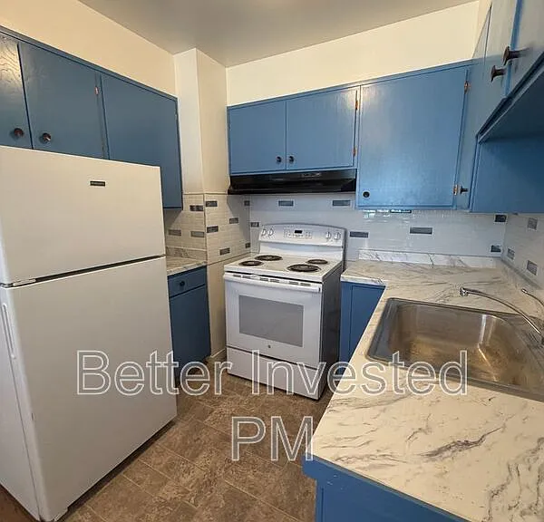 2400 39th Ave #9 — Photo 14