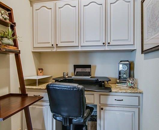 5th image of 9704 National Pines Dr