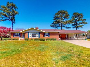260 Holland Dr, Smithfield, NC 27577