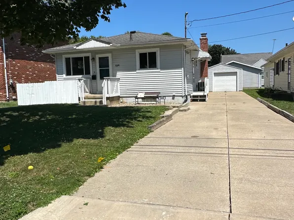 649 E Hopocan Ave, Barberton, OH 44203