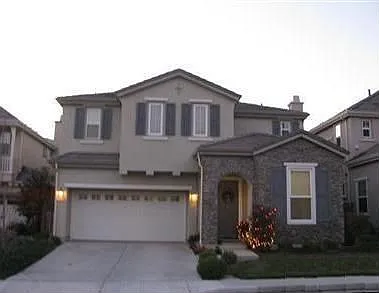 7279 Willow Creek Cir photo 1