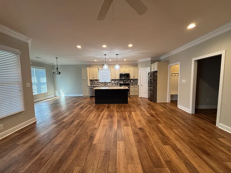 1155 Stoney Ridge Blvd — Photo 3