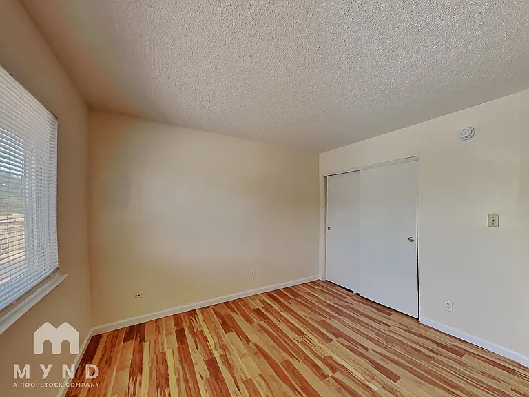 4137 Apostolo Cir #4 — Photo 11