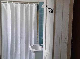 327 5th St #327B, California, PA 15419