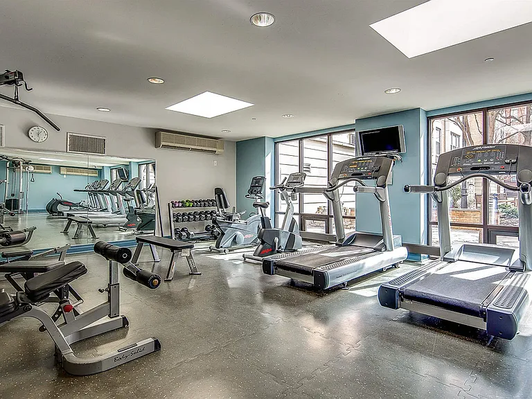 149 Essex St #4K — Photo 24