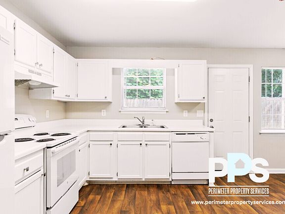 5th image of 350 Wi Pkwy #14