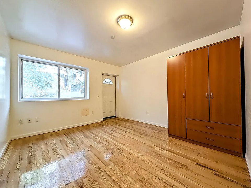 1st image of 245 Suydam St APT 1A