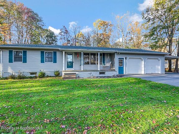 5th image of 31 Evergreen Dr