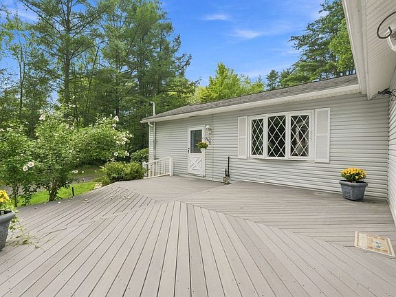 3rd image of 241 Warren Wright Rd