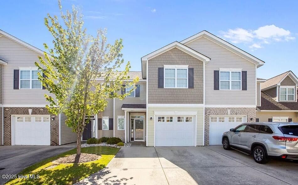 1st image of 101 Fosbury Way #D