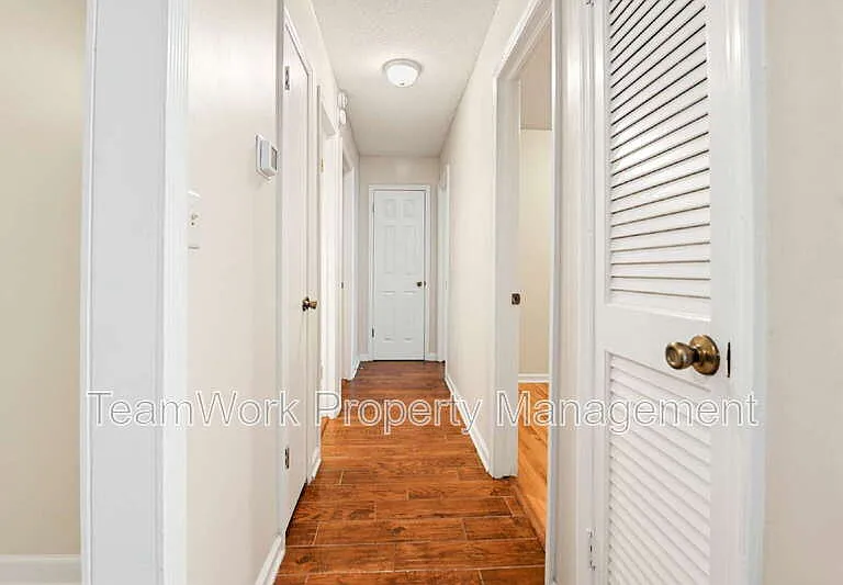 4467 Donwood Cir — Photo 20