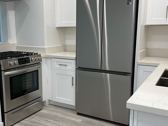 3rd image of 3115 Ivy St #3