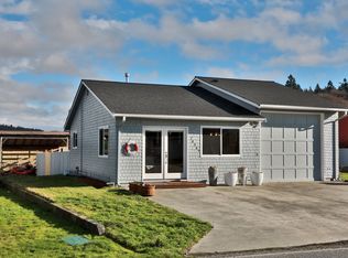 7404 Maxwelton Rd, Clinton, WA 98236