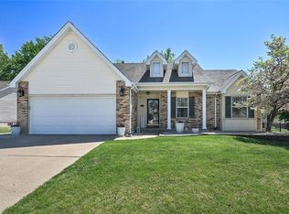 506 Misty Moss Ln, Saint Peters, MO