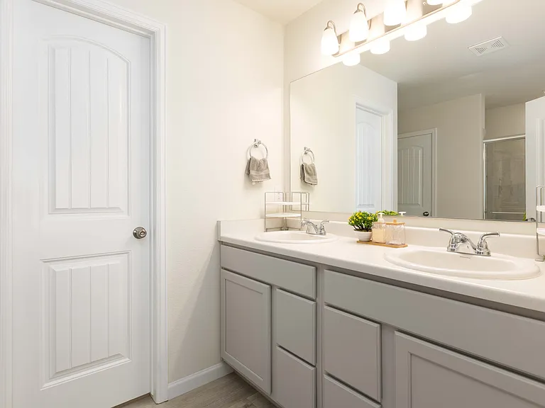 4031 Samaritan Loop — Photo 13