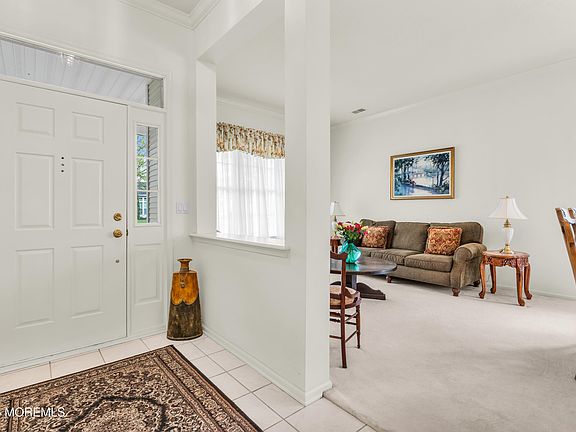4th image of 2607 Collier Road