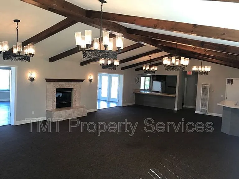 485 Meadowbrook Dr — Photo 33