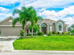 633 Loma Del Sol Dr, Davenport, FL 33896