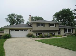 822 River Forest Ct, Bensenville, IL 60106