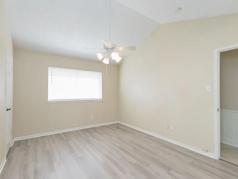 4106 Kitchen Hill Ln — Photo 8