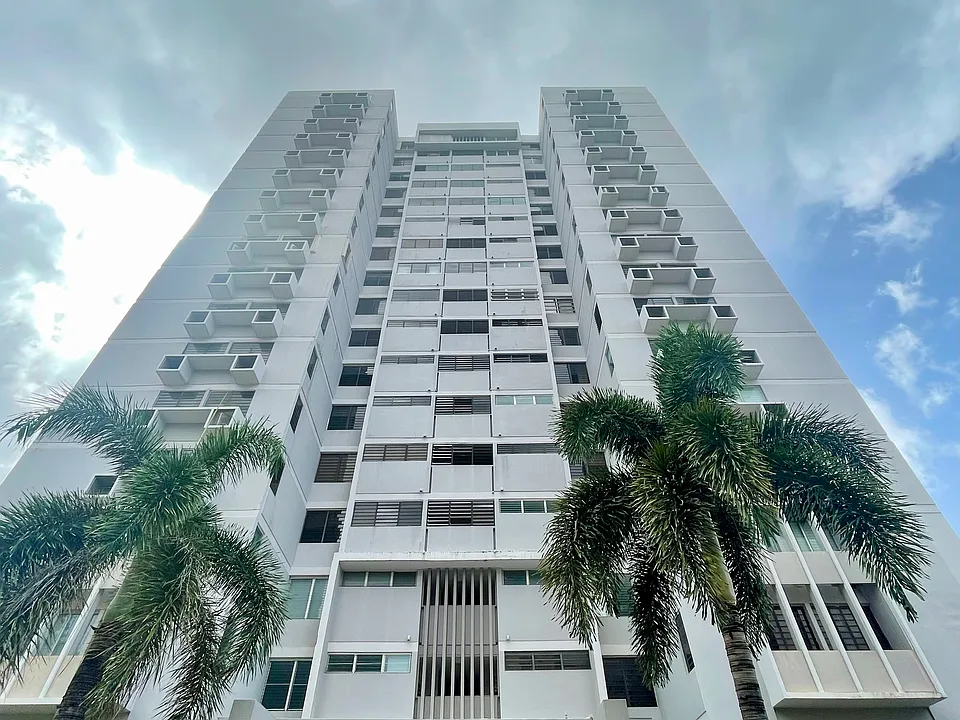 1 Palm Cir