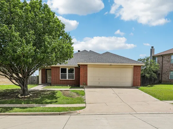 8111 Macgregor Dr, Arlington, TX 76002