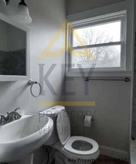 1016 Lake Ave #3 — Photo 6