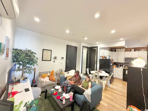 172 Suydam Street image 1 of 10