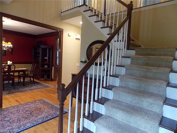 4th image of 63 Ambrose Dr