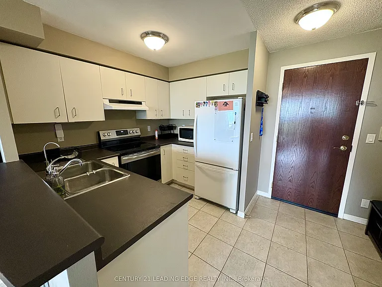 2565 Erin Centre Blvd #1107 — Photo 2