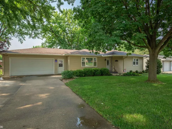 219 W South Ave, Algona, IA 50511