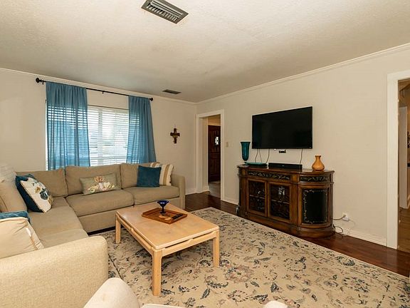 5th image of 4850 Dellwood Ln