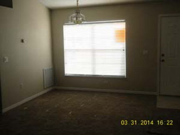 3rd image of 11 Pinetree Dr