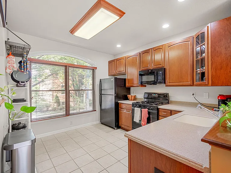 1720 Merriman Ct — Photo 12