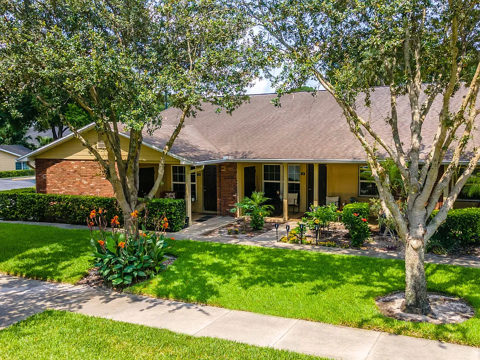 Richey Woods Senior Living