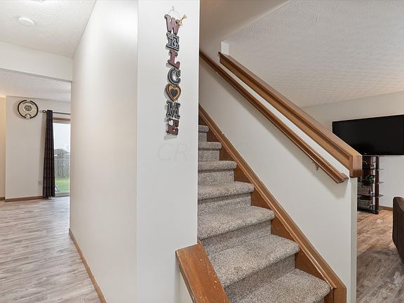 4th image of 2575 Delamaine Dr
