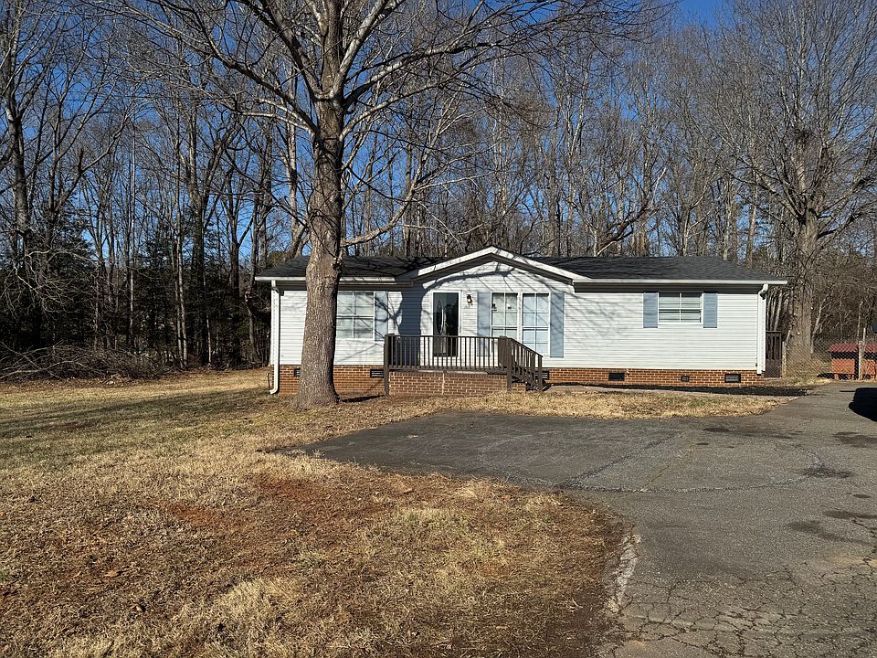 1st image of 3928 Crossing Creek Dr