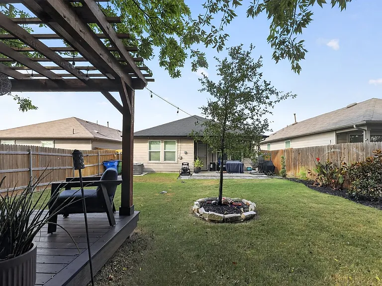 251 Levi Lndg — Photo 10