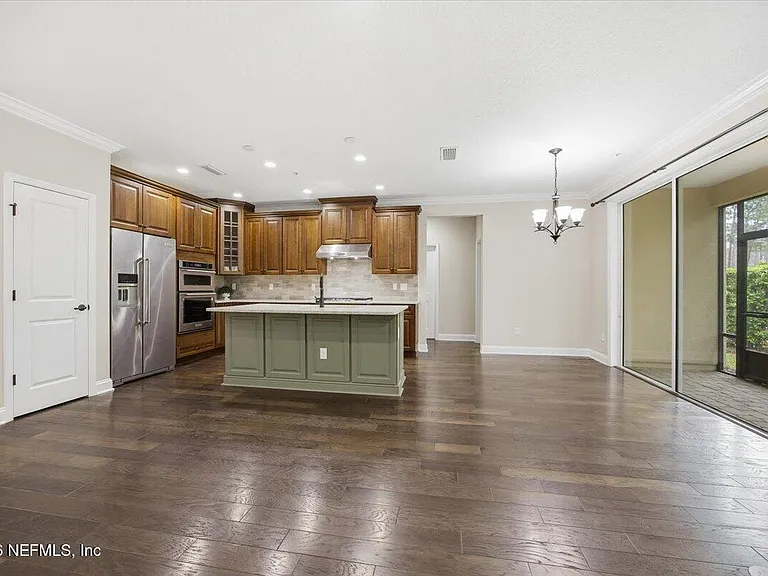 80 Oyster Bay Way — Photo 6
