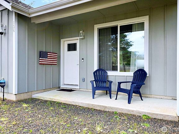 2nd image of 136 Spruce Loop SW