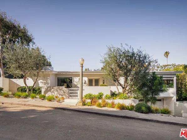 4011 Farmouth Dr, Los Angeles, CA 90027