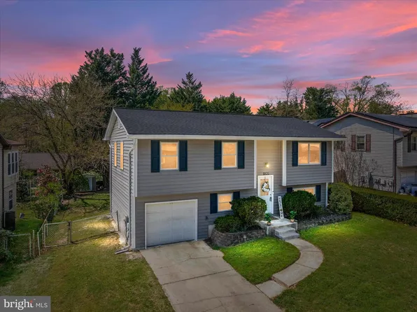 1805 Montreal Rd, Severn, MD 21144