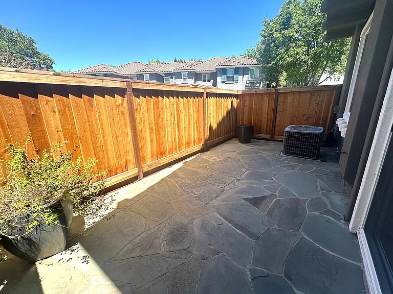 1377 Reagan Way — Photo 25