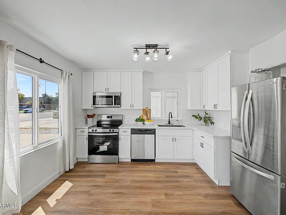 1st image of 636 W Rio Salado Parkway
