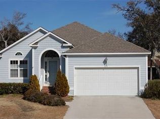 126 Fairway Dr, Oak Island, NC 28465