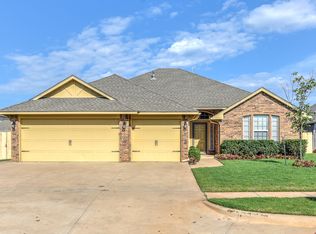 8716 Alley Way, Yukon, OK 73099